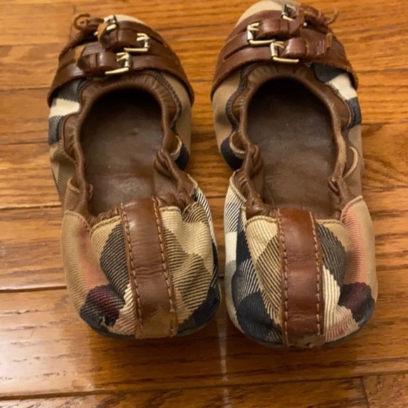 BURBERRY Ballerinas GUC SIZE 7 - Picture 2 of 3